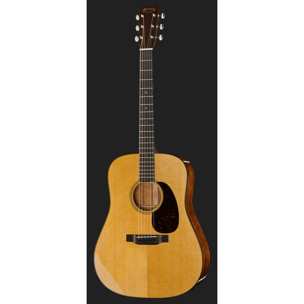 Martin Guitars D-18